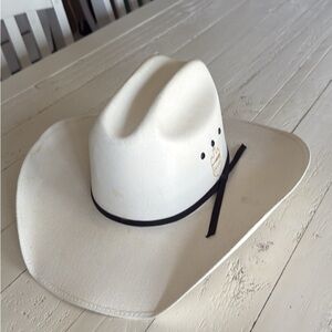 Western Academy white cowboy hat with black band 7 3/4 Western Academy neutral